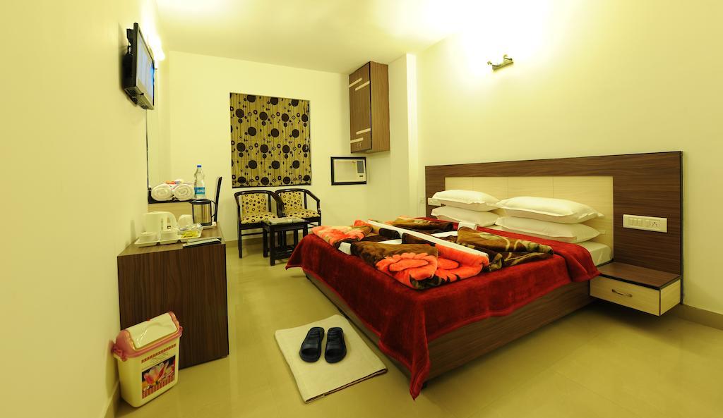 Hotel Hkj Residency Amritsar Exterior foto